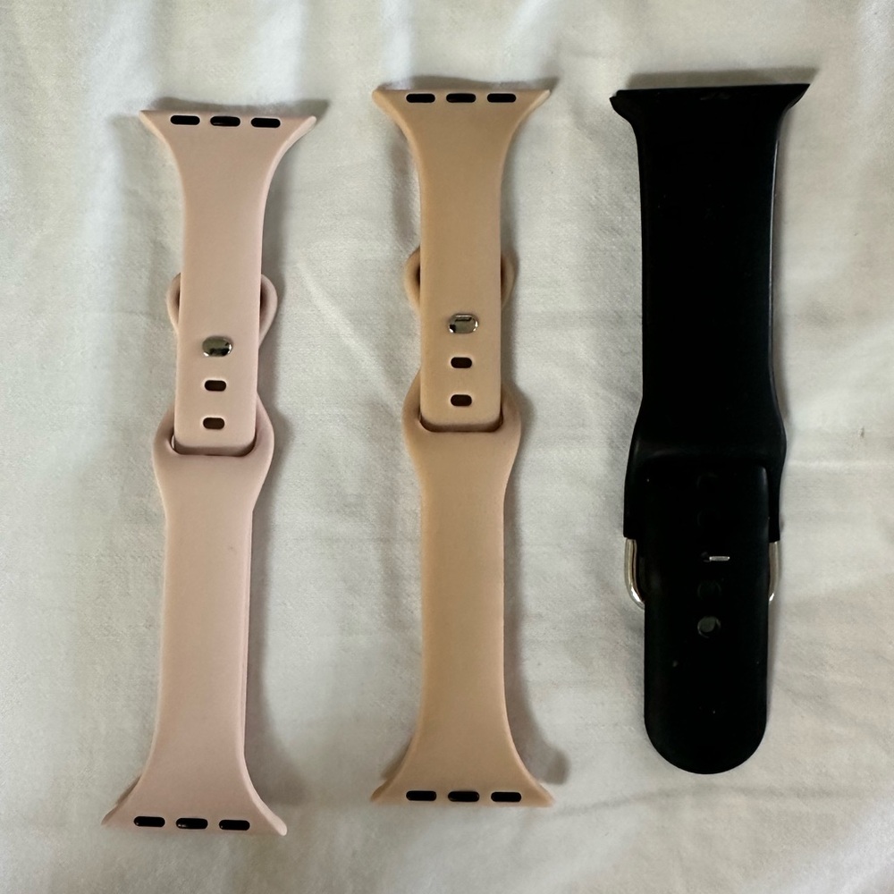 3 Apple Watch bands ⌚️